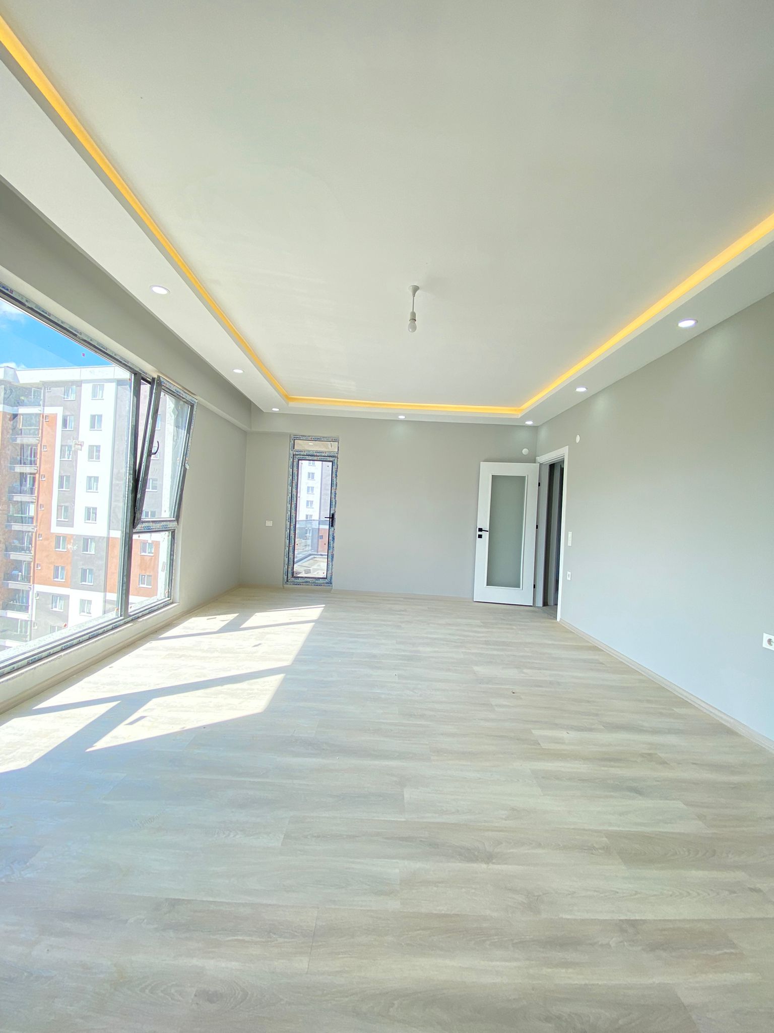 MABEL GAYRMENKUL-MUTFAK KOMBİ DAHİL SIFIR DENİZ MANZARALI DAİRE